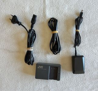 CAMARA DE VIDEO JVC GY-HM100U