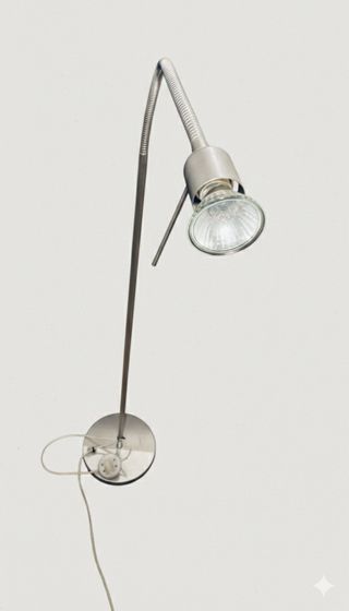 Lámpara de metal y cristal plateada