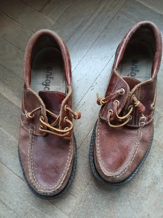 Zapatos náuticos chico marrones