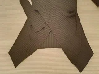 Camiseta canalé cruzada