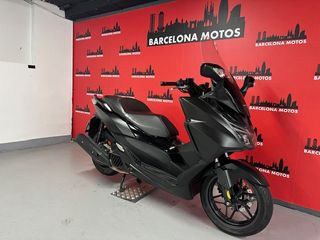 HONDA FORZA 125i DEL AÑO 2017 ! PERFECTO ESTADO !