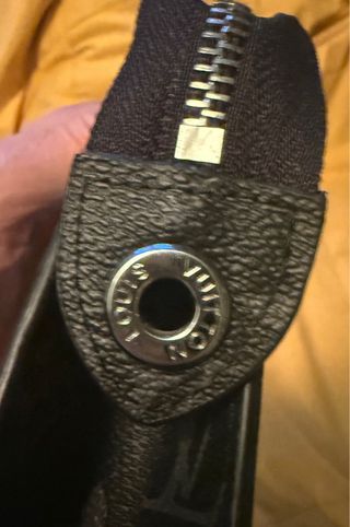 Pochette Louis Vuitton Monogram