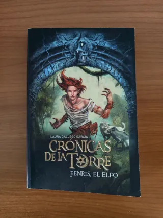 Libro Fenris, El Elfo