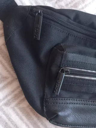 RIÑONERA LOIS NEGRA