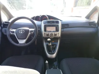 Toyota Verso 2011