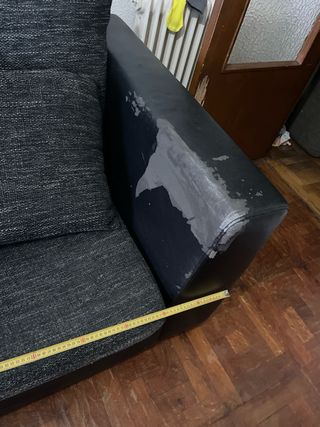 Sofá pequeño tela gris y  negro