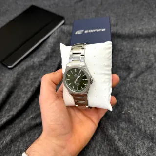 Reloj Casio Edifice Esfera Verde