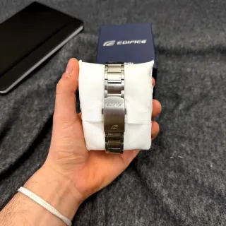 Reloj Casio Edifice Esfera Verde