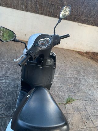 Ciclomotor SYM Symphony 50cc Blanco