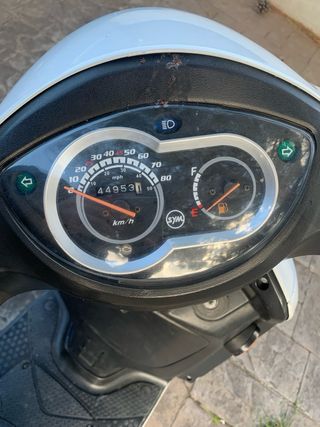 Ciclomotor SYM Symphony 50cc Blanco