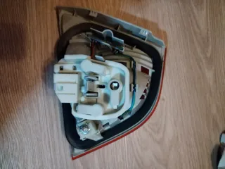 Piloto Portón BMW E90 Izquierdo