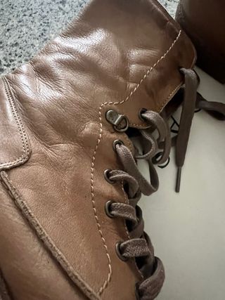 Botas de piel Wonders marrones