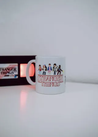 Taza Stranger Things