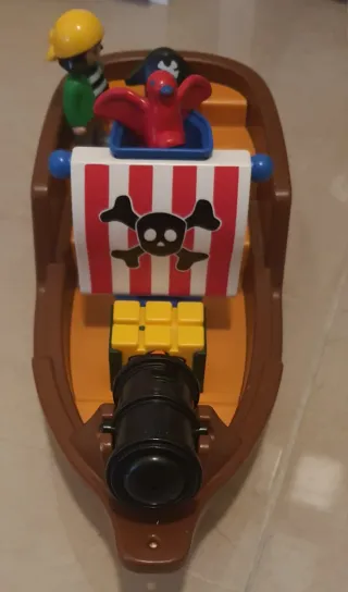 Playmobil 123 Barco Pirata con Figuras