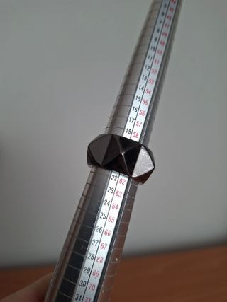 Conjunto anillos rockeros color titanio