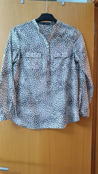 Lote 6 camisas talla S a 2€ cada una