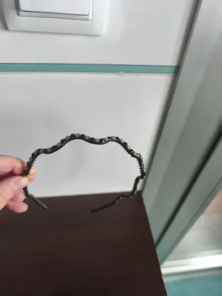 Diadema con pedrería