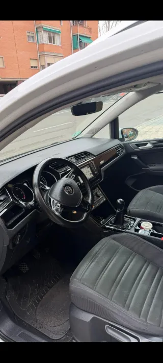 Volkswagen Touran 2016