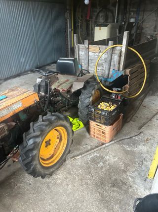 Tractor BJR 1982 - Funciona