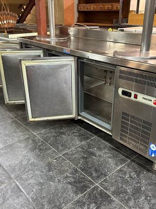 Nevera bajo mostrador timbre