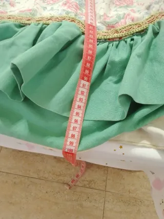 Falda regional cuatro metros