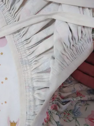 Falda regional cuatro metros