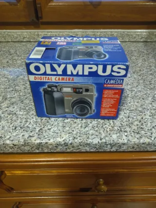 Olympus CAMEDIA C-3000 ZOOM