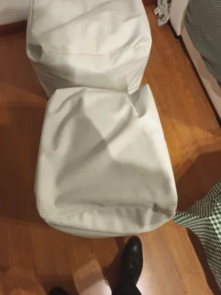Puf blanco polipiel
