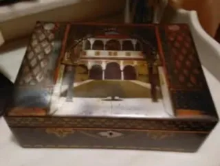 Caja Antigua Alhambra Pintada a Mano