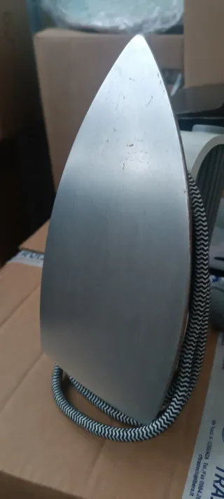 Ferro da stiro Ferrari