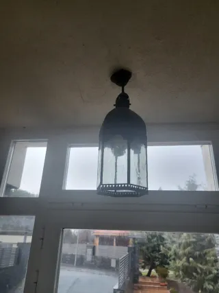 Lámpara de forja y cristal