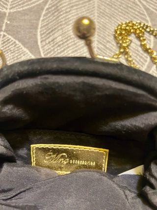 Bolso de napa negro con cadena