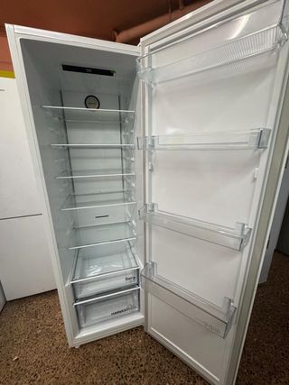 Nevera Beko sin congelador