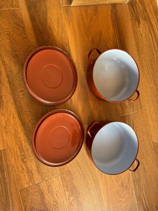 Conjunto de 2 ollas marrones