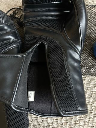 Guantes Boxeo Rodick 16Oz + Vendas