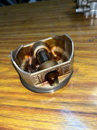 Cilindro y pistón Honda SH300