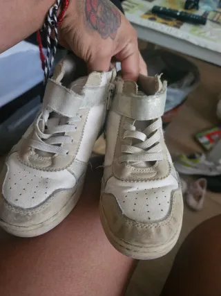 Zapatillas deportivas niño/niña talla 28