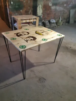 Tavolo Legno con Ritratto Salvini va offerta