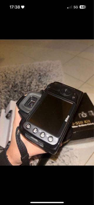 Nikon D3000 Kit 18-55mm