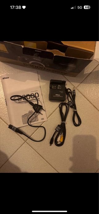 Nikon D3000 Kit 18-55mm