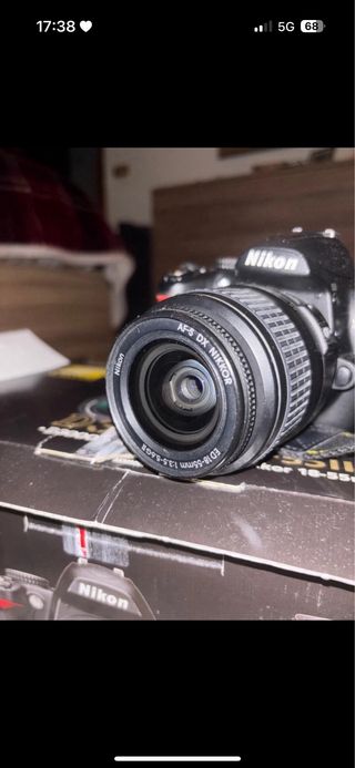 Nikon D3000 Kit 18-55mm