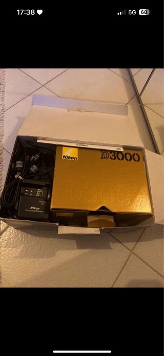 Nikon D3000 Kit 18-55mm