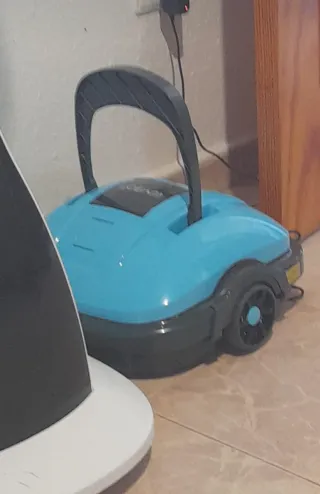 Piscina 17.500L con 2 depuradoras y robot de limpi