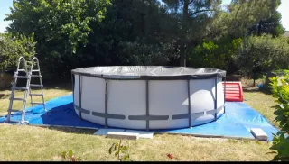 Piscina 17.500L con 2 depuradoras y robot de limpi