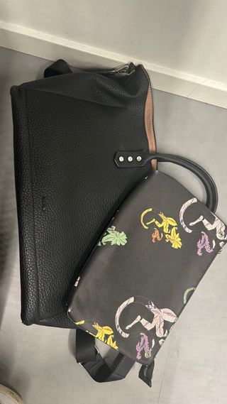 Bolso de ordenador negro y multicolor