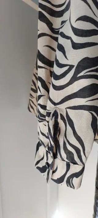 Blusa estampada cebra