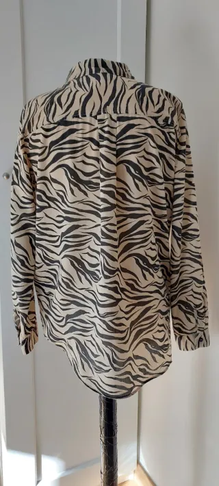 Blusa estampada cebra