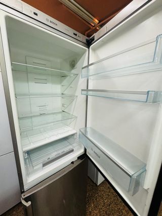 Nevera Bosch Inox 2m Alto x 60cm Ancho