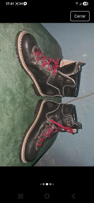 Botas de montaña T44