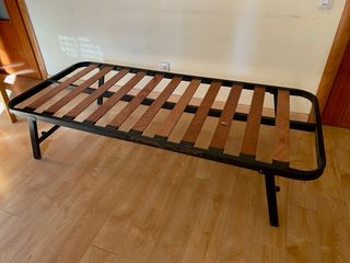 Somier metálico con láminas de madera